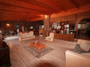 5 Bed House in Ninapark