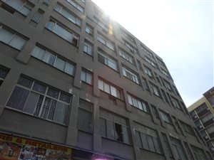 96 m² Commercial space in South Beach