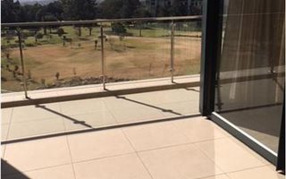 3 Bedroom Apartment in Houghton Estate