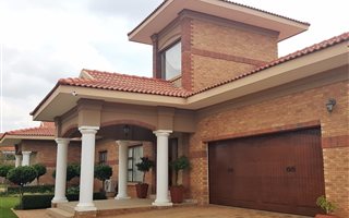 5 Bedroom House in Fochville
