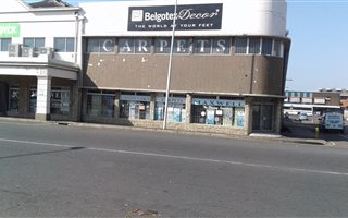 396 m² Commercial space in Greyville