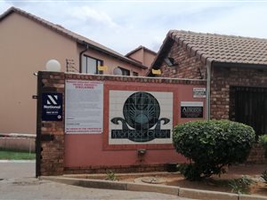 2 Bed Townhouse in Mondeor