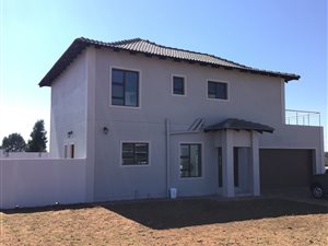 3 Bed House in Halfway House
