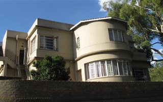 Commercial space in Bezuidenhout Valley