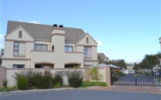 3 Bedroom Apartment in Bizweni