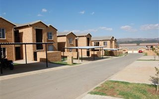 2 Bedroom Apartment in Laser Park
