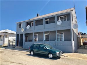 10 Bed House in North End