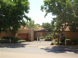 3 Bedroom Townhouse in Illiondale