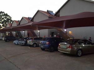 2 Bed Apartment in Eloff