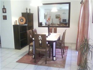 3 Bed Cluster in Gallo Manor