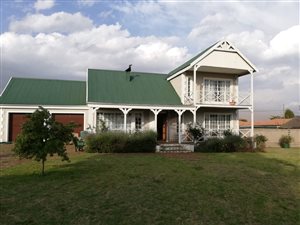 4 Bed House in Bergsig