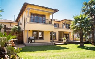 5 Bedroom House in Plantations