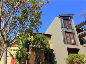 2 Bed Apartment in Oubaai and surrounds