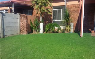 2 Bedroom Flat in Hermanstad