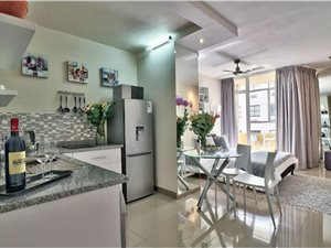 Studio Apartment in Foreshore