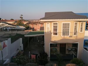 3 Bed Duplex in Longcroft