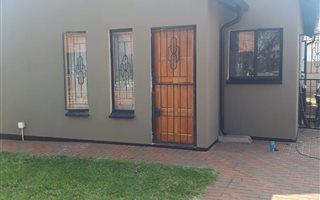 3 Bedroom House in Rosslyn