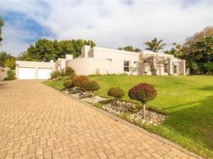 4 Bed House in Door de Kraal