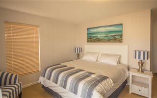 4 Bedroom House in Voelklip