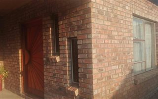 4 Bedroom House in Nigel