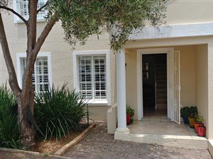 3 Bed Apartment in Sterrewag