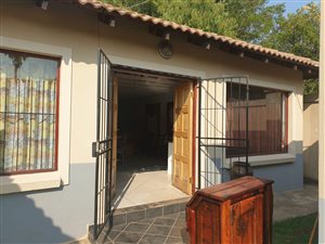 105 m² Commercial space in Lambton