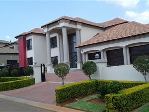 5 Bed House in Pretorius Park