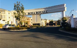 3 Bedroom Apartment in Summerset