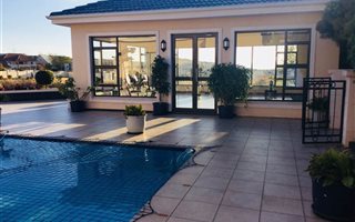 3 Bedroom Apartment in Summerset