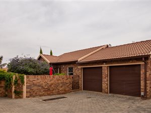 2 Bed Townhouse in Honeydew Ridge