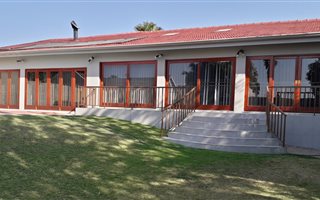 4 Bedroom House in Wendywood