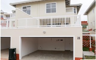 3 Bedroom Townhouse in Kindlewood Estate