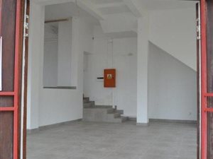 100 m² Commercial space in Glenwood