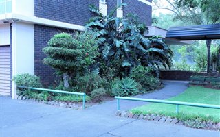 2 Bedroom Apartment in Weavind Park