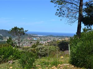 3.3 ha Farm in Mossel Bay Central