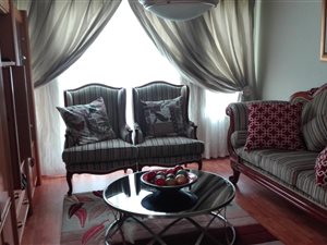 2 Bed Apartment in Roodekrans