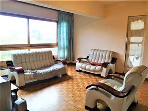 4 Bed Apartment in Clarendon