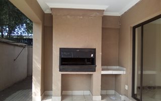 3 Bedroom Townhouse in Rhodesdene
