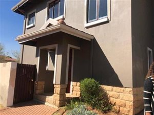 3 Bed Apartment in Crowthorne