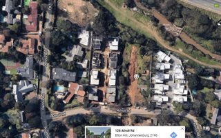 1003 m² Land available in Elton Hill