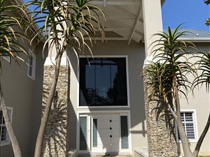 5 Bed House in Caledon Estate