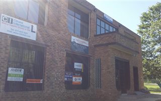 1500 m² Commercial space in Wilbart