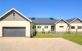 6 Bedroom House in Walmer Heights