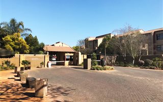 2 Bedroom Apartment in Lakefield