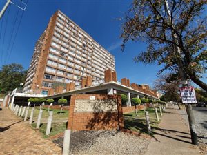1.5 Bed Flat in Gezina