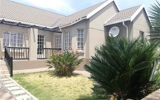 3 Bedroom Townhouse in Wavecrest