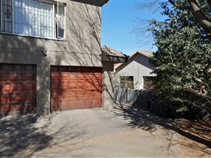 4 Bed House in Erasmia