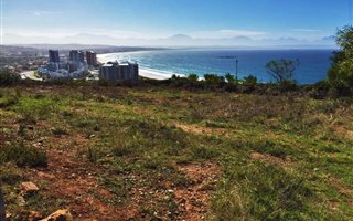 510 m² Land available in De Bakke