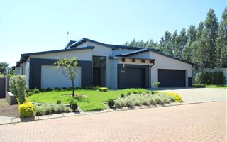 4 Bedroom House in The Meadows