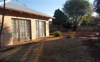 4 Bedroom House in Diamant Park